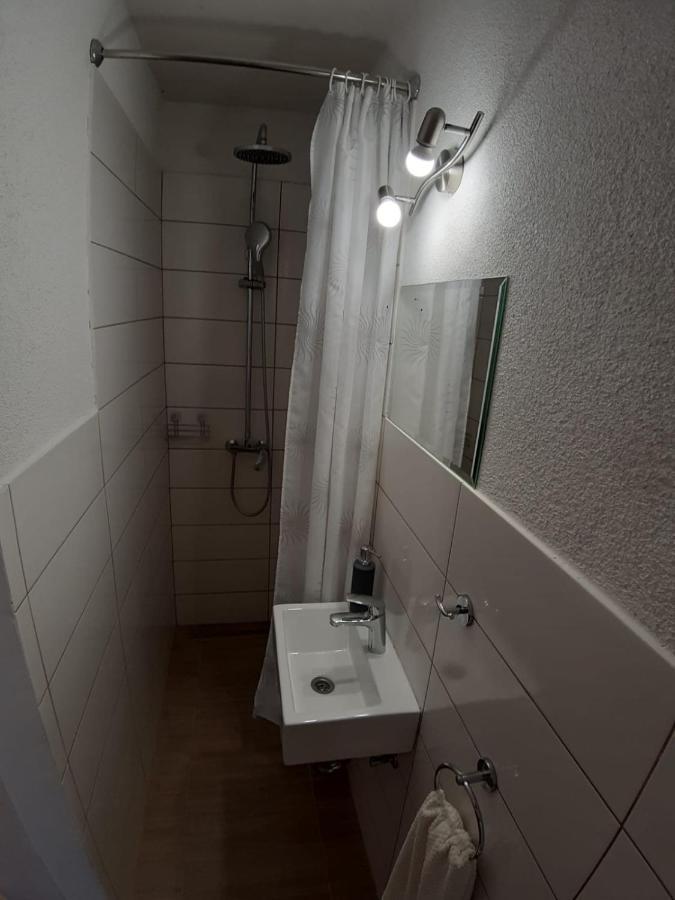 Appartement Boni02 à Gdinj Extérieur photo