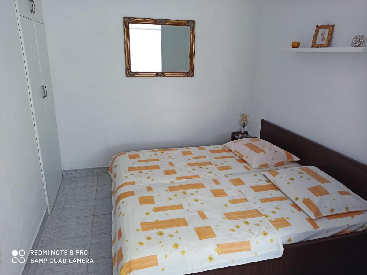 Appartement Boni02 à Gdinj Extérieur photo